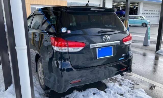 2011 TOYOTA WISH １．８Ｓ