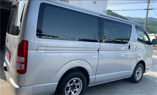 2011 TOYOTA HIACE VAN