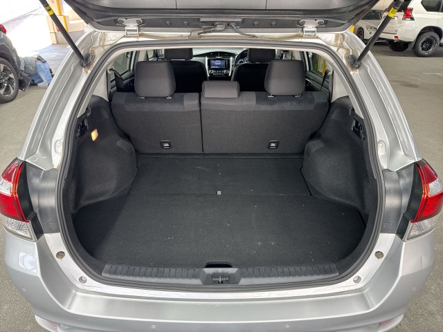 2018 toyota COROLLA FIELDER