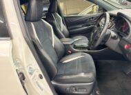 2017 TOYOTA HARRIER ★Rear camera★Power seat★2 Smart keys★Anti-skid device★Alloy wheel★Fog light★Side visor