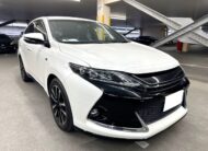 2017 TOYOTA HARRIER ★Rear camera★Power seat★2 Smart keys★Anti-skid device★Alloy wheel★Fog light★Side visor