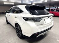 2017 TOYOTA HARRIER ★Rear camera★Power seat★2 Smart keys★Anti-skid device★Alloy wheel★Fog light★Side visor