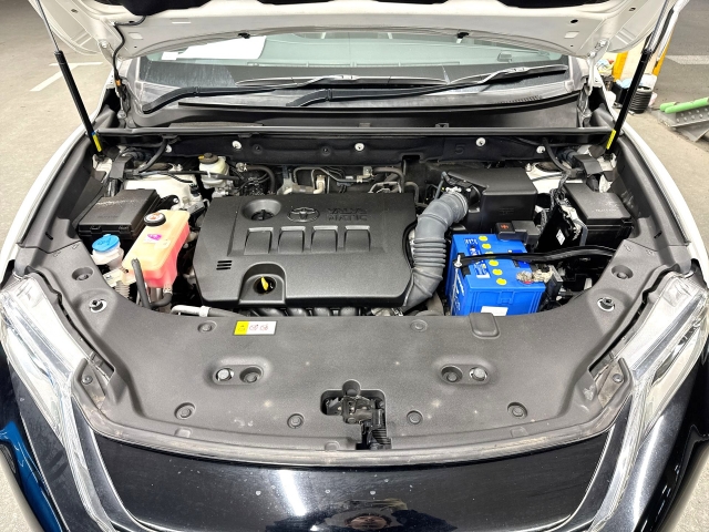 2017 TOYOTA HARRIER ★Rear camera★Power seat★2 Smart keys★Anti-skid device★Alloy wheel★Fog light★Side visor