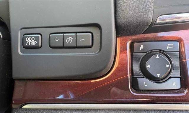 2013 TOYOTA CROWN HYBRID