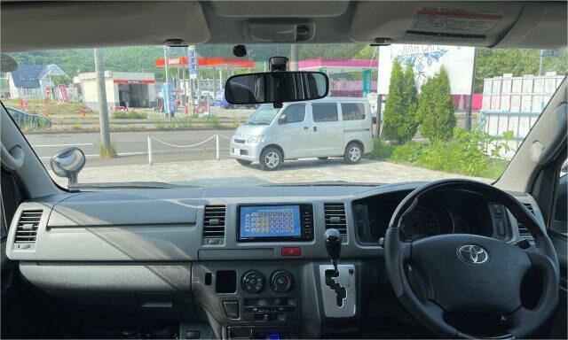 2011 TOYOTA HIACE VAN