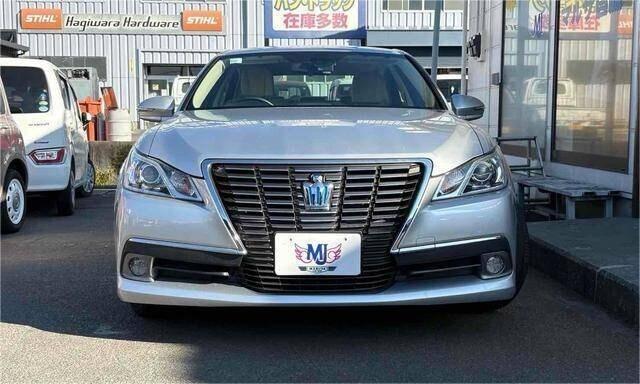 2013 TOYOTA CROWN HYBRID