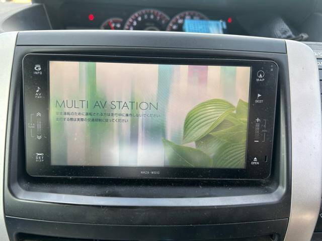 2011 TOYOTA NOAH SI 4WD