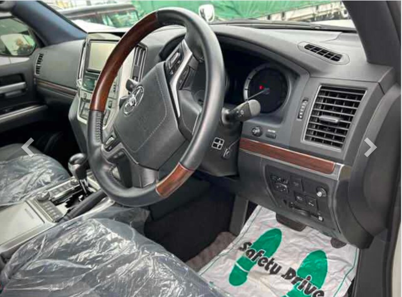 2017 toyota Land Cruiser