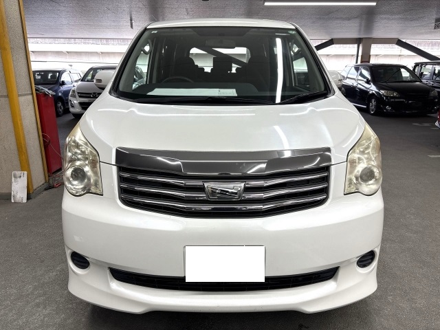 2011 Toyota Noah ★X SMART EDITION★CD★DVD★Bluetooth