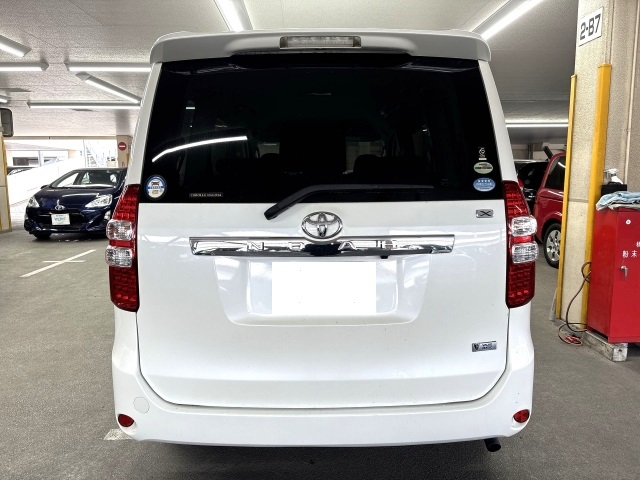 2011 Toyota Noah ★X SMART EDITION★CD★DVD★Bluetooth