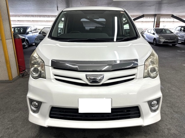 Toyota Noah ★SI REISH★CD★DVD★Flip down monitor
