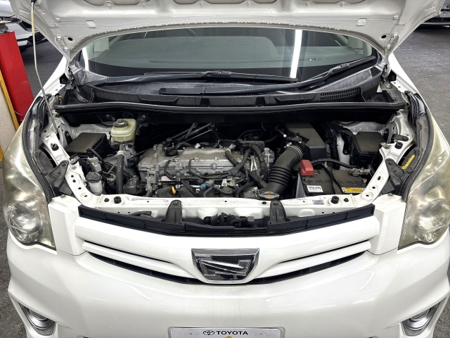 Toyota Noah ★SI REISH★CD★DVD★Flip down monitor