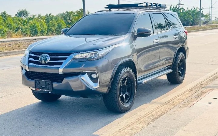 2018 toyota Fortuner